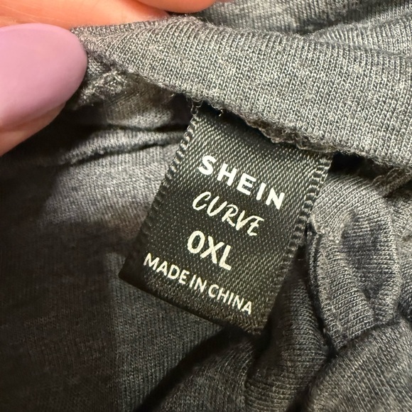 SHEIN Curve XL Gray Tie Up Tshirt - Picture 4 of 4